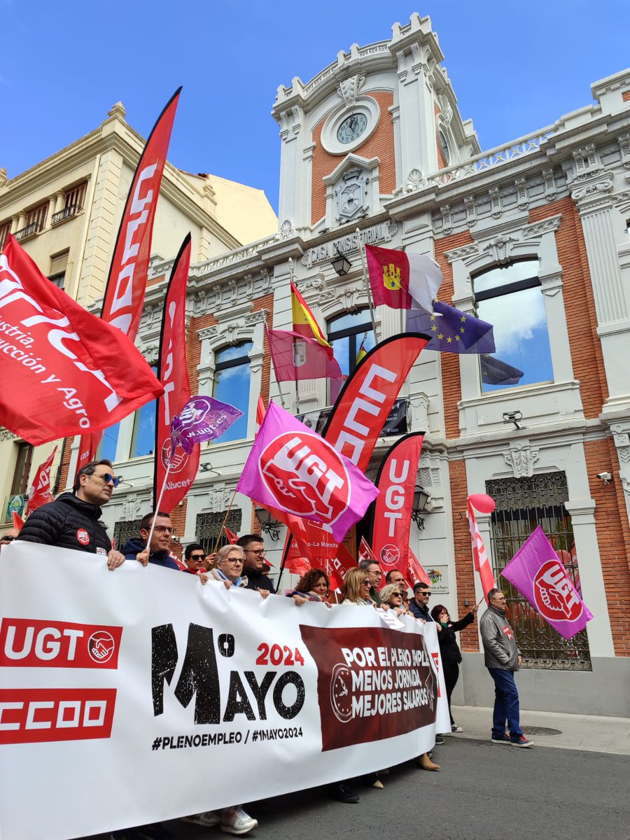 📸 Galería de imágenes de las 🚩 manifestaciones del #1Mayo2024 en Castilla-La Mancha 📌 #PlenoEmpleo 📌 Mejores salarios 📌 Reducción de jornada 💻 Puedes verla en nuestra web acortar.link/QRADLB