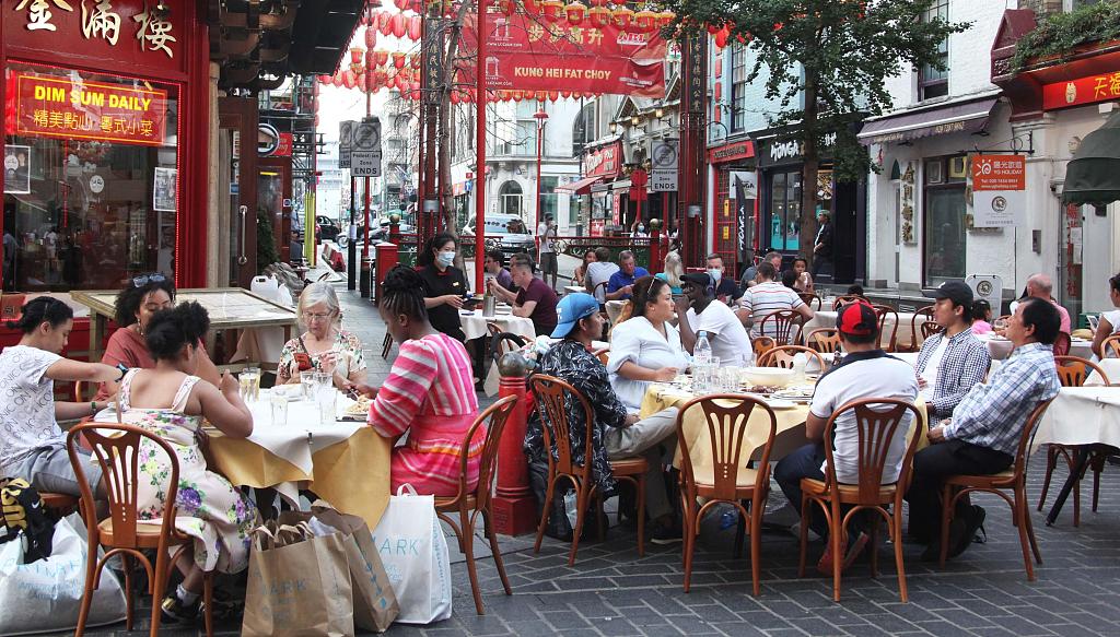 Chinese restaurants are expanding their global footprint, spurred by a rising demand for authentic Chinese cuisine worldwide. #InvestinChina #IndustrialTrends #GoingGlobal brnw.ch/21wJowe