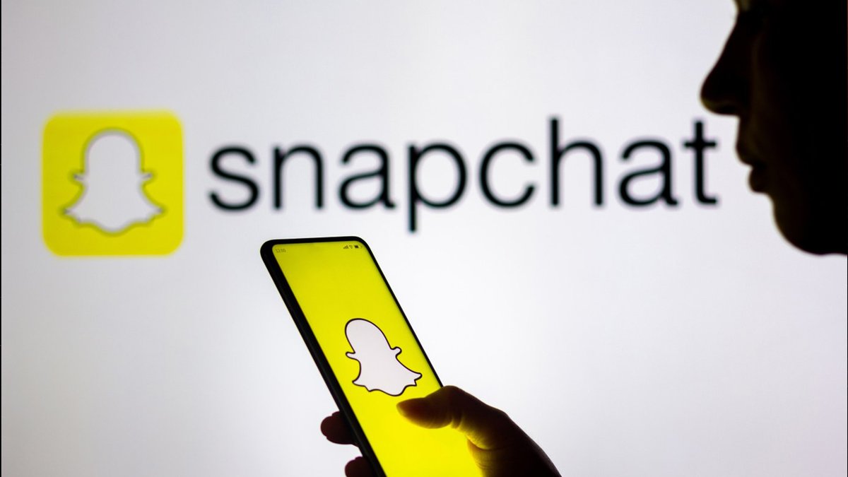 ogamewire's tweet photo. Publicidade interativa: Snapchat lança extensões AR e modelos de ML
#GeekFusion #Geek #TecBox #Tecnologia #Serviço #social #Snapchat #AR #ML #marketing #IABNewFronts #IA #SnapSports #Network #SnapStars #Nation
Entenda:▶️https://t.co/iDaKOLbyGi https://t.co/E8zdrQnzSk