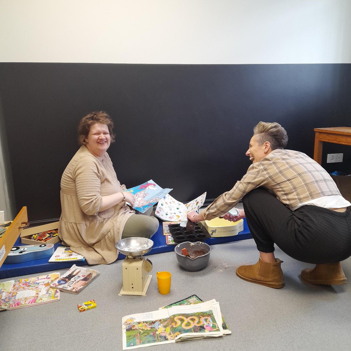 Lucy had great fun baking with Beverley. She helped mix her ingredients together and put the mixture into bun casings ready for the oven, all while reading along to one of her favourite Dr Seuss books. It's always great to see Lucy smiling 😁 #autism #inclusion #baking