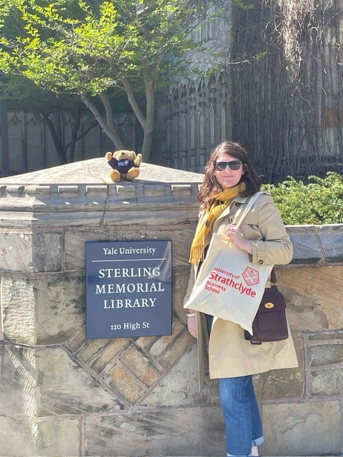 Business Librarian, Lorna McNally, discovered a bit of Strathclyde history on her recent travels to Yale University, USA, while there as current President of the European Business Schools Librarians' Group - find out more: ow.ly/CP3w50RuEYq #StrathBusiness #StrathBlog