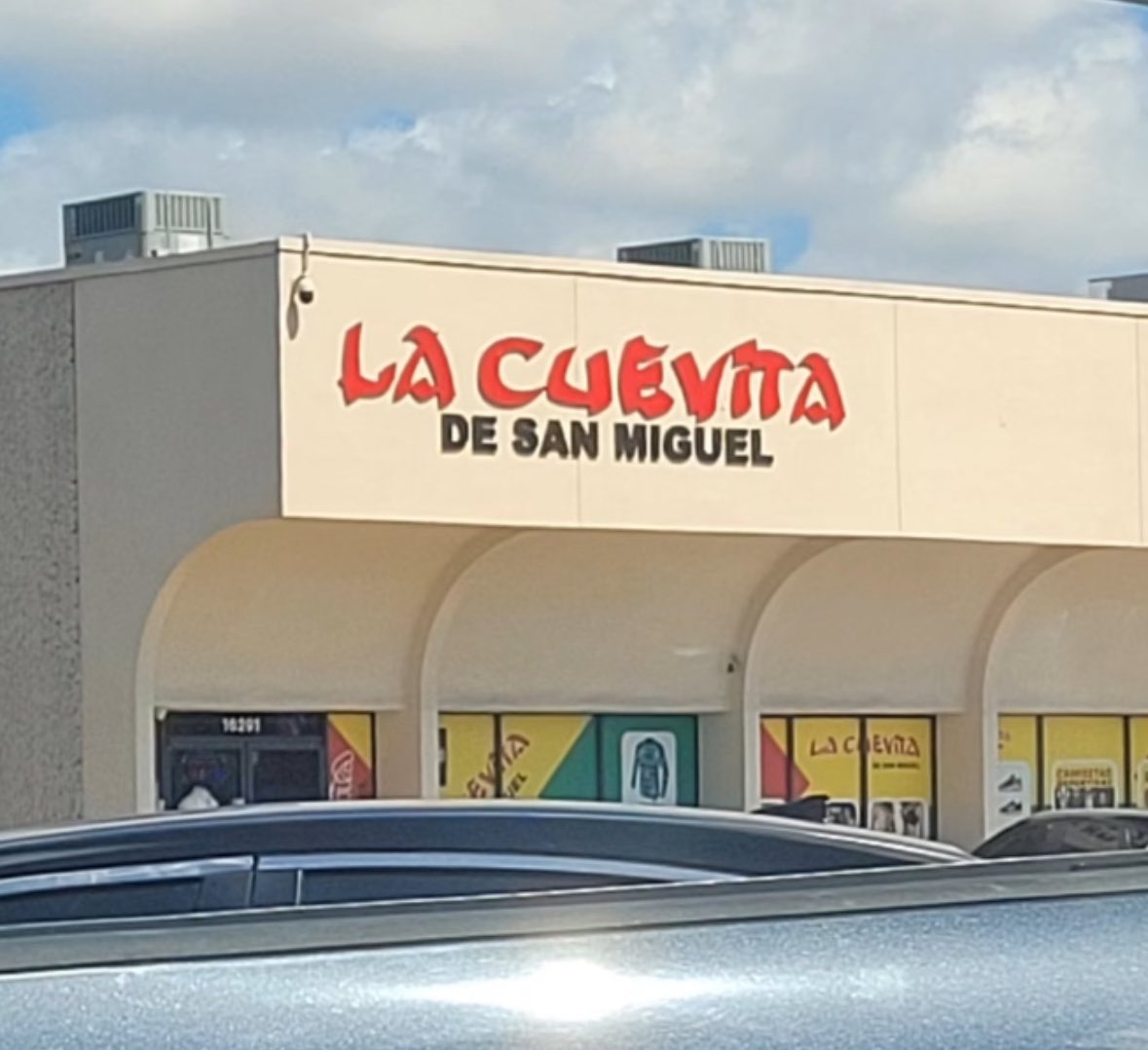 POV vas al Mall a comprar ropa para mandar pa Cuba 🇨🇺