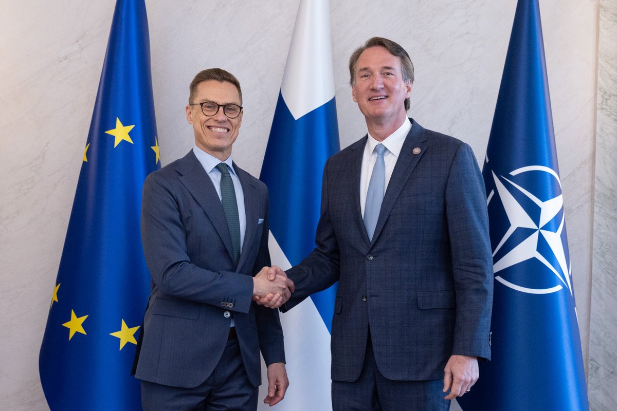 Meeting with Governor of Virginia @GovernorVA Glenn Youngkin at the Presidential Palace in Helsinki today. We discussed defence cooperation between Finland and the United States, trade cooperation and current foreign and security policy issues.