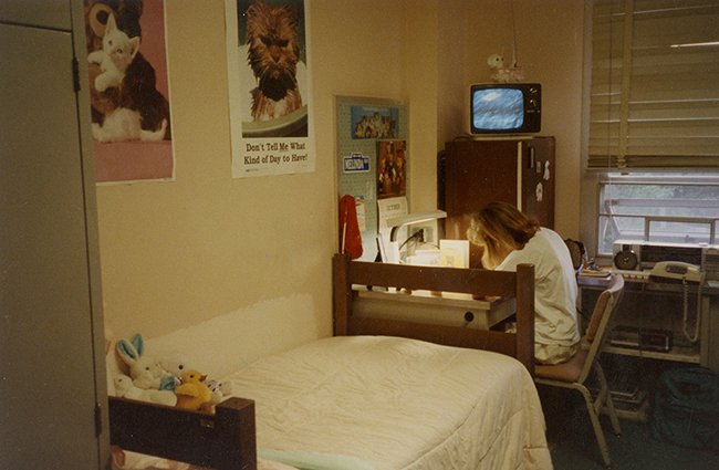 Studying in @UGAHousing in the 1980s. Good luck with finals, Dawgs! #UGA #TBT