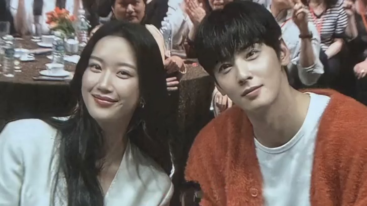 Hala....kilig much tlga ako for todays vids at pic, activated na nman tlga ung 1st ship ko sa kdrama at shinshin couple un,💕💕💕

#CHAEUNWOOxHANWHALIFE 
#CHAEUNWOO #차은우 #MOONGAYOUNG #SHINSHINCOUPLE