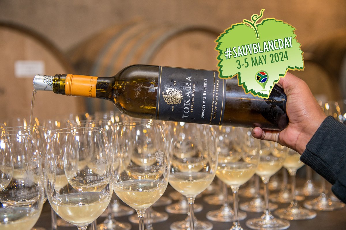 Our Tasting Lounge will be offering complimentary tastings of Tokara Directors Reserve White in celebration of #SauvBlancDay tomorrow. Select any tasting flight to receive a complimentary tasting of this flagship Sauvignon Blanc/Semillon blend. 
Bookings: 021 808 5912