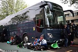 The Home Office has accused protesters who slashed the tyres of a coach to stop it removing migrants from a London hotel of intimidatory and aggressive behaviour. @JamesCleverly telegraph.co.uk/news/2024/05/0…