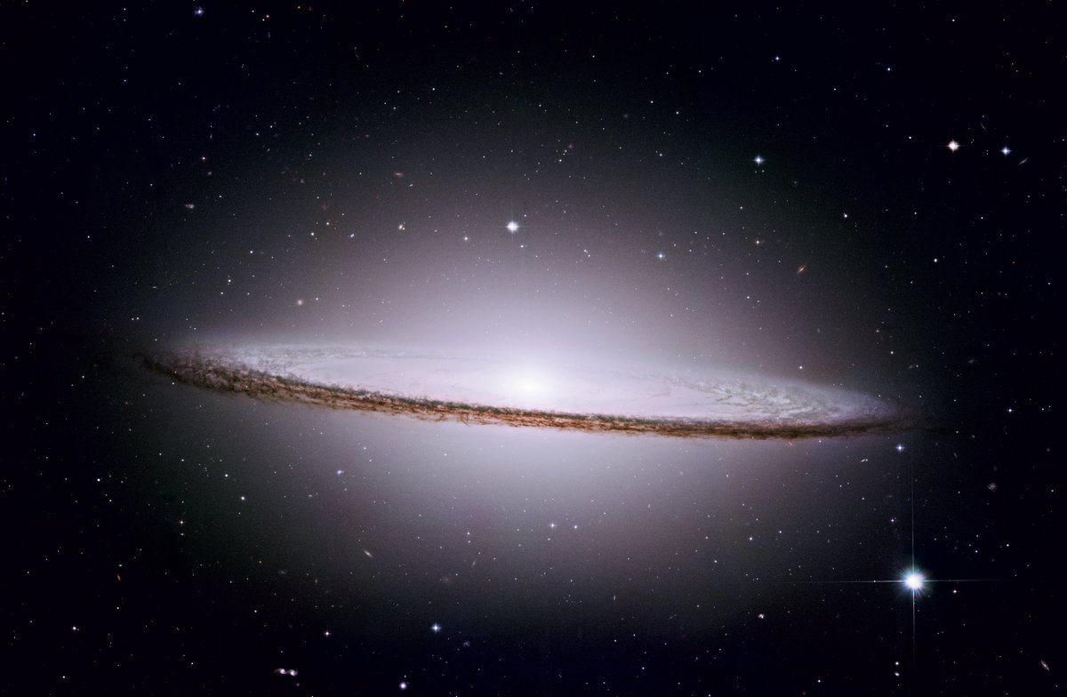 #GününFotoğrafı | 📷NASA / Sombrero Galaksisi'nin görüntüsü.