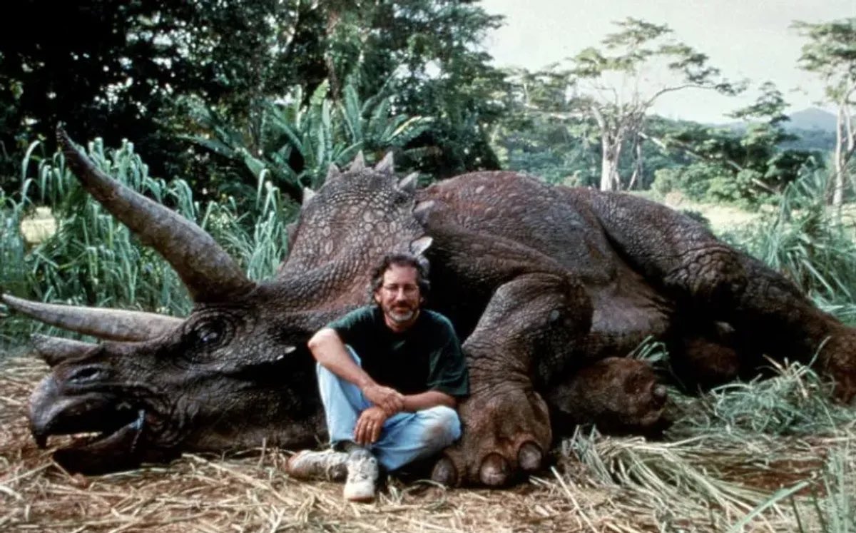 Steven Spielberg problematic king 😔 can’t believe he killed two different animatronics during filming
