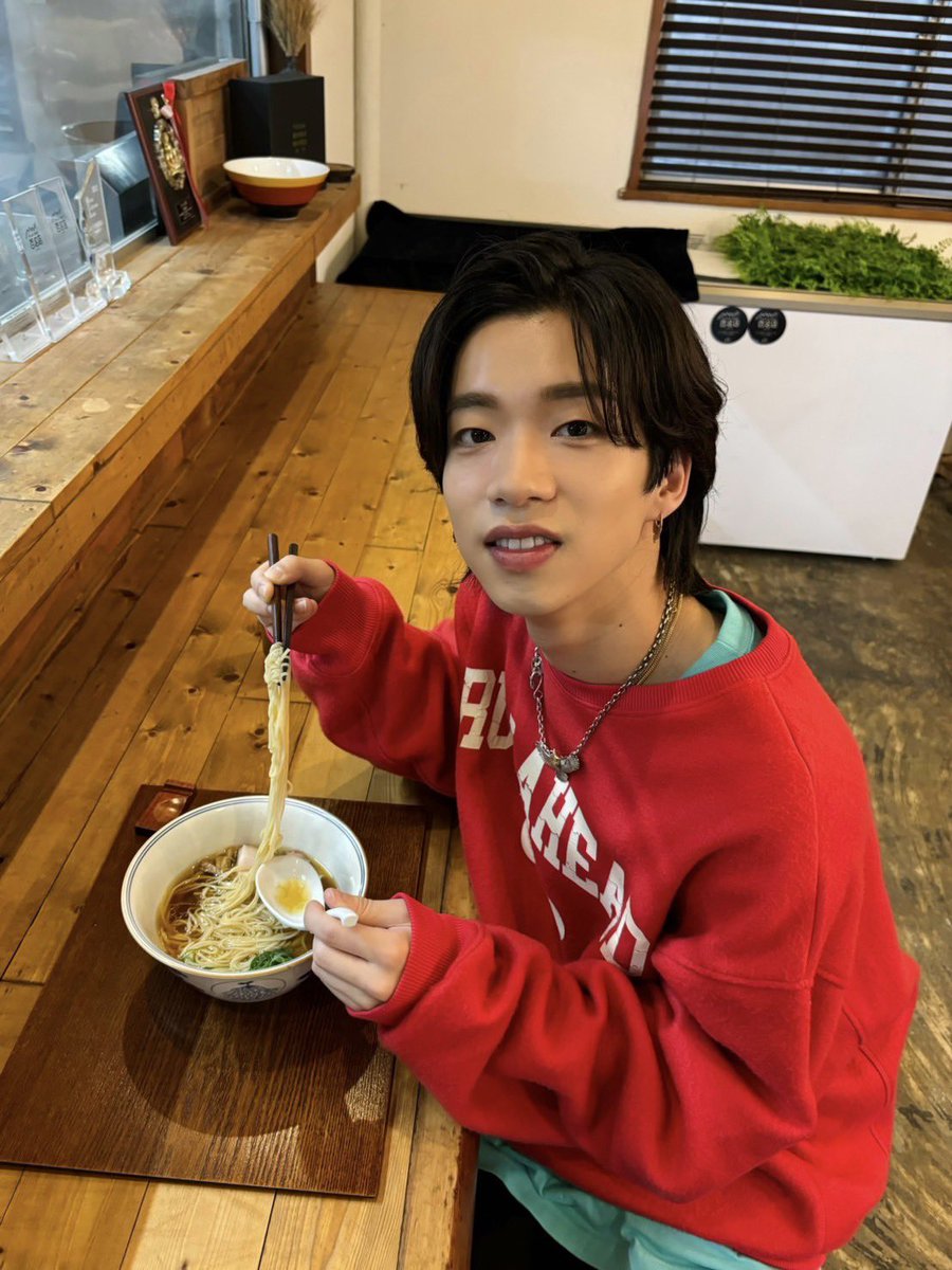 MORRIE_SHOOT_MG's tweet photo. 【#森愁斗 出演情報】

BS-TBS「ラーメンを食べる。」
🗓 5/7(火) 23:00〜

大好きなラーメンをいただいてきました。
ぜひご覧ください🍜

#PR 
#ラーメンを食べる。
#しゅーと https://t.co/EkKGCpZJRg