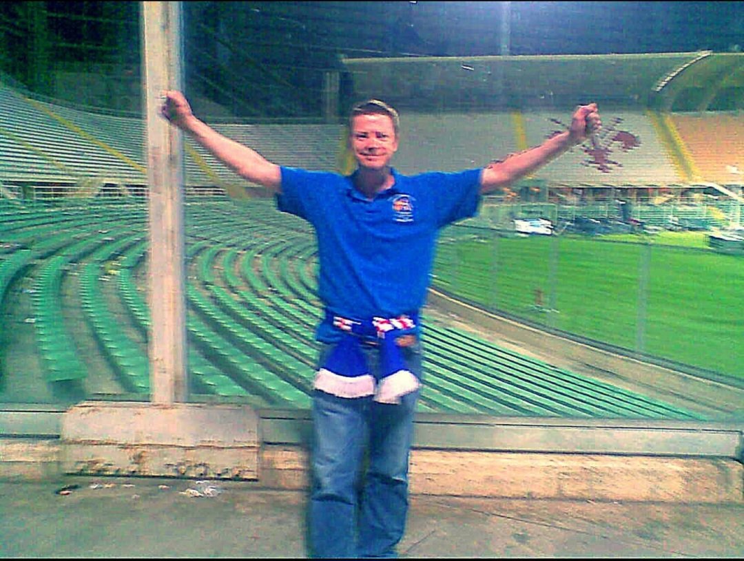 About to leave Fiorentinas Artemio Franchi Stadium, 1st May 2008. Victory in Florence in the UEFA Cup Semi Final. 
🟦🟦🟦⬜️🟥⬜️🟦🟦🟦