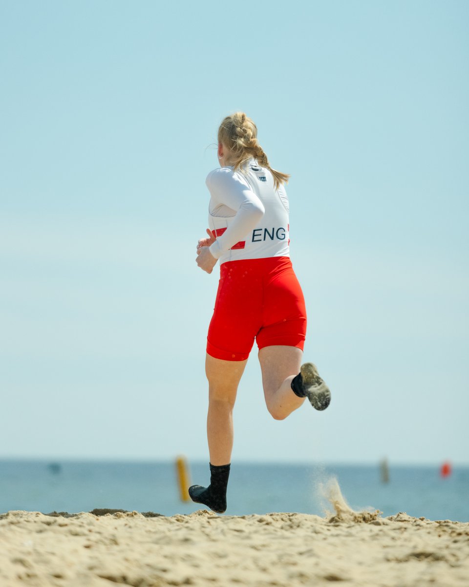 England Beach Sprint Regatta 2024 🏆 The second fixture of the Four Nations Beach Sprint Championship series, supported by @SwiftRacingUK, was held on Bournemouth beach on 28 April 🌊 🏃 Read the racing round up on our website 👇 britishrowing.org/2024/05/newcom… 📸 Bertie Shoots