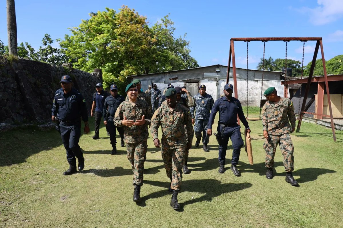 His Excellency Sir Patrick ALLEN, Governor General of Jamaica, visited servicemembers of the Jamaica National Reserve (JNR) at their recently held Annual Camp training exercise in Titchfield, Portland.