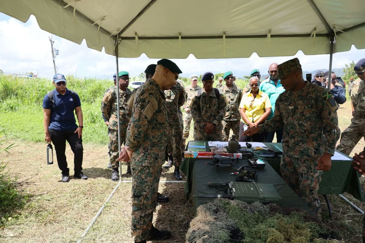 The tour culminated with a tactical display executed by the servicemembers of the JNR, supported by the Maritime Air and Cyber Command and the Jamaica Constabulary Force. 

A key highlight of the day’s activity was His Excellency’s interaction with the troops.