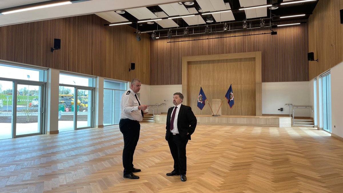 Health Minister Robin Swann yesterday had a comprehensive site tour of the facilities and an update of the new flagship project @NIFRSOFFICIAL Learning & Development College in Cookstown 🚒