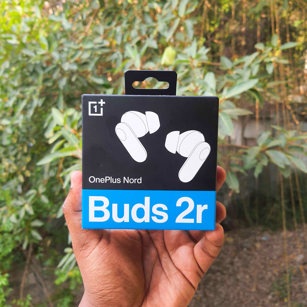 Alright, we are back with another giveaway for y'all! 😍 Here's your chance to win the OnePlus Nord Buds 2r. To participate: (1) Follow @harshjjain_ (2) Like & repost 🔁 The winner will be announced once this post surpasses 800 reposts! Do participate! 🔥