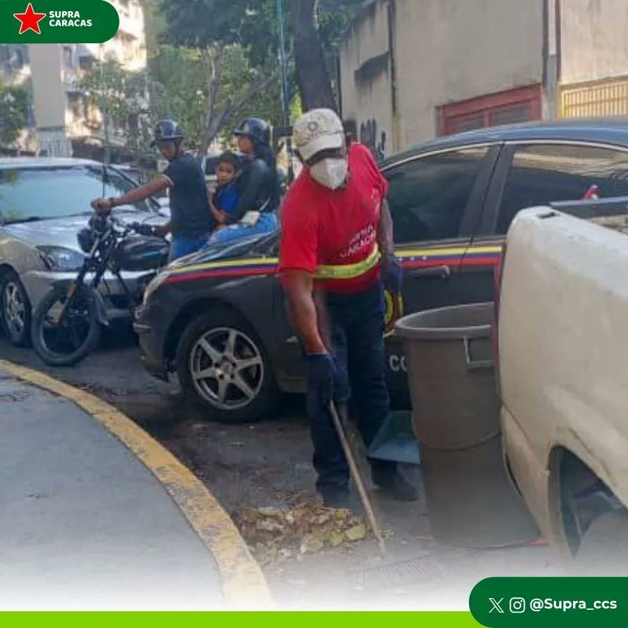 🧤🗑️Así inician sus labores este jueves nuestra fuerza de barrido, comprometidos con el bienestar del pueblo caraqueño. @gestionperfecta @AlcaldiaDCcs #BidenLevantaLasSancionesYa