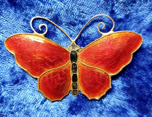 Vintage 1950s David Andersen Norwegian silver gilt and red enamel butterfly brooch....antiques-atlas.com/carltonfineart…  #vintagejewelry #butterfly #brooch #Norway #silverjewellery #gifts #gift #jewelry #1950s
