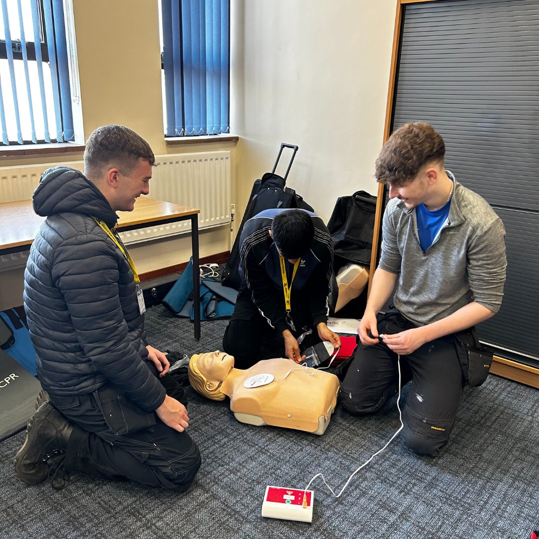 🚑 Today, Jane led an invaluable session on First Aid for our Engineering Apprentices! 💡 She delved into crucial stats about accidents & fatalities among young people aged 16-24, empowering our team with life-saving knowledge. #FirstAid #SafetyFirst #PersonalDevelopment