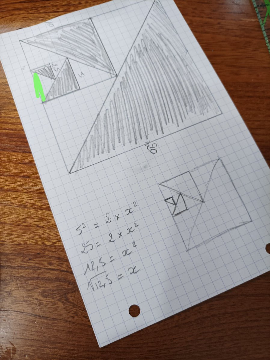 Pepsiglasss's tweet image. Application pratique du théorème de Pythagore !
Mon bloc fait 20cm de long. Quelle longueur pour les côtés du triangle dont l'hypoténuse est en vert ? (L'hypoténuse mesure 5cm)
#Pythagore