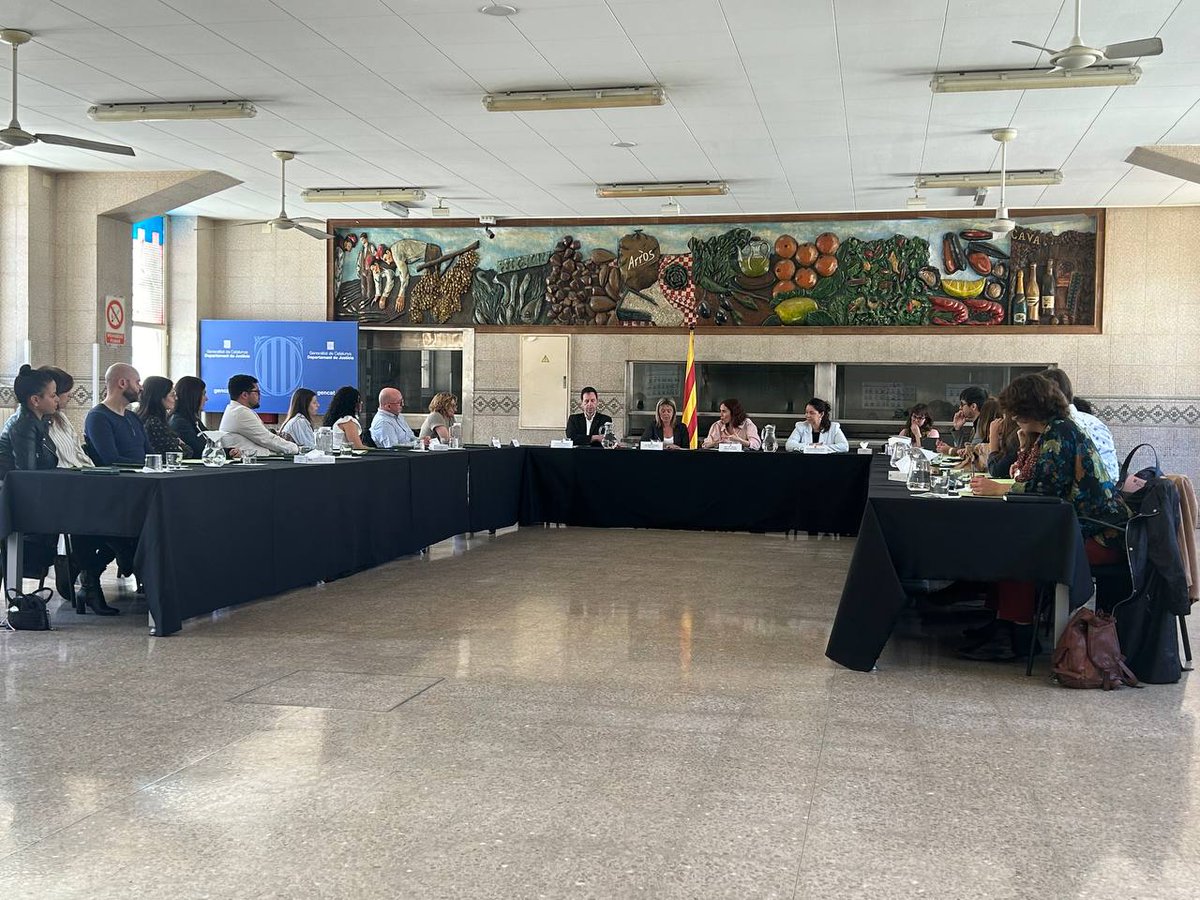 👉 El servei de Justícia Restaurativa de Tarragona i Terres de l'Ebre s'ha reforçat per desenvolupar el pilot d'universalització del servei.

🗣️ La consellera <a href="/gemmaubasart/">gemma ubasart</a> s'ha reunit amb l'equip aquest matí per compartir experiències i perspectives al voltant del pilot que