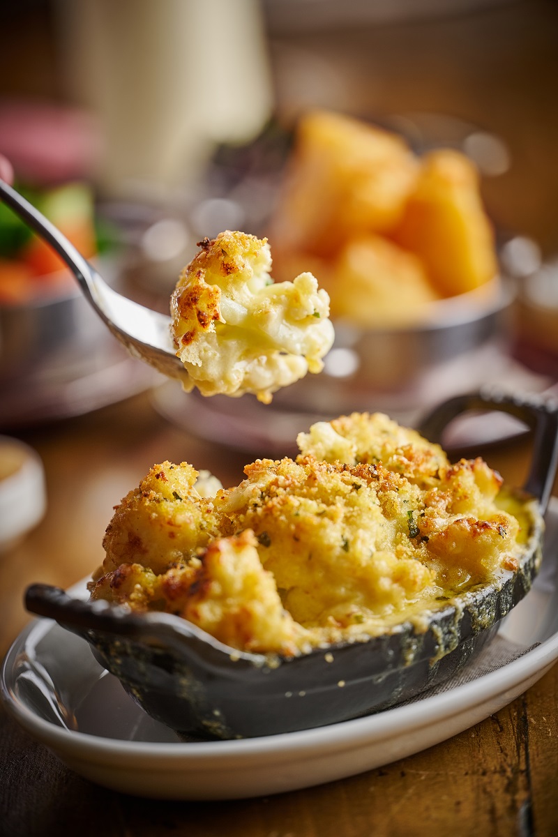 Cauliflower cheese with your Sunday lunch, yay or nay?

...of course it's a yay when it's finished with a Yorkshire pecorino crumb😋

#yorkshirepecorino #cauliflowercheese #SundayFunday #sundaylunch #pipeandglass #sidedish