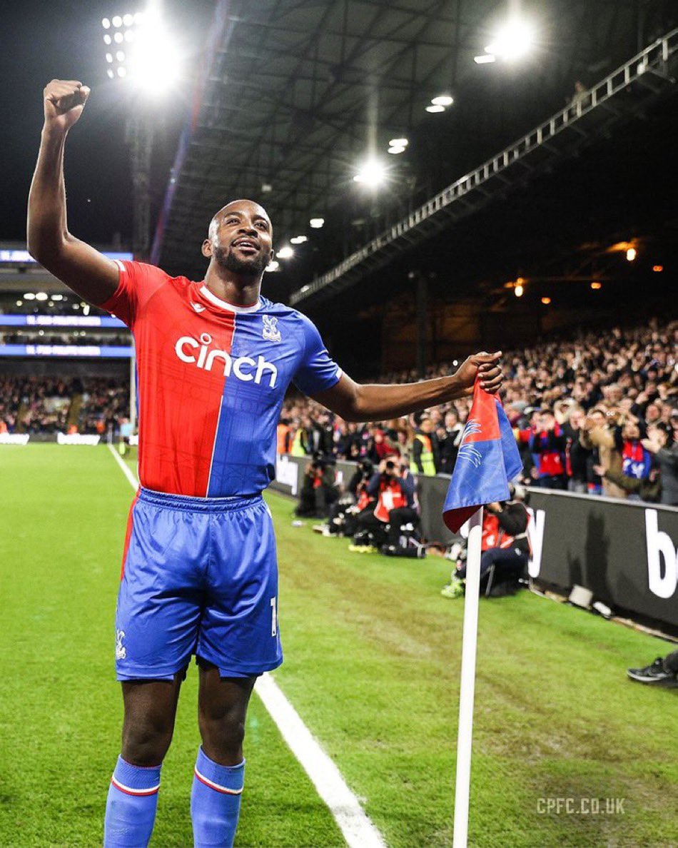 🇫🇷 Jean-Philippe Mateta in April: • 5 goals • 3.19 expected goals • 4 chances created • 21 duels won • 7.2 average FotMob rating A deserved Player of the Month nomination for Crystal Palace’s target man 🏆 #CPFC