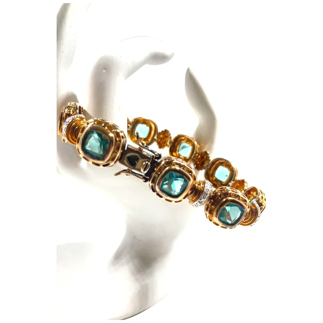 Sterling Silver Copper Plated Square Links Blue CZ Stone Bracelet
#rubylane #vintage #bracelet #sterlingsilver #vintagejewelry #giftideas #jewelryaddict #vintagebeginshere #fashionista #diva #glam 
rubylane.com/item/136230-E1…