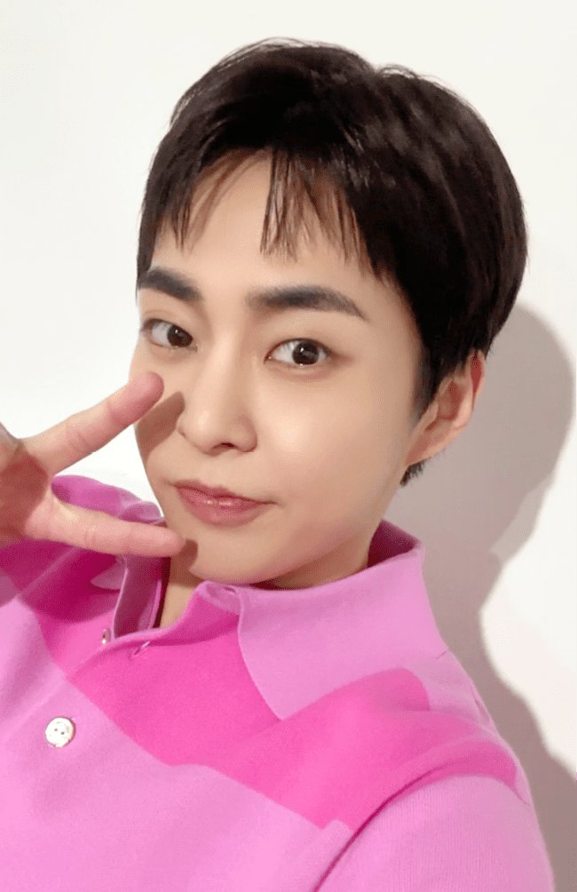 Thank you, we reached 8.9K followers We become a family that grows with you You know everything is for MINSEOK And it always will be, me and We always strive for better(I and sisters) we love u so much You are all precious and deserve the best. 🫂🫂💜💜😭😭😻😻😻