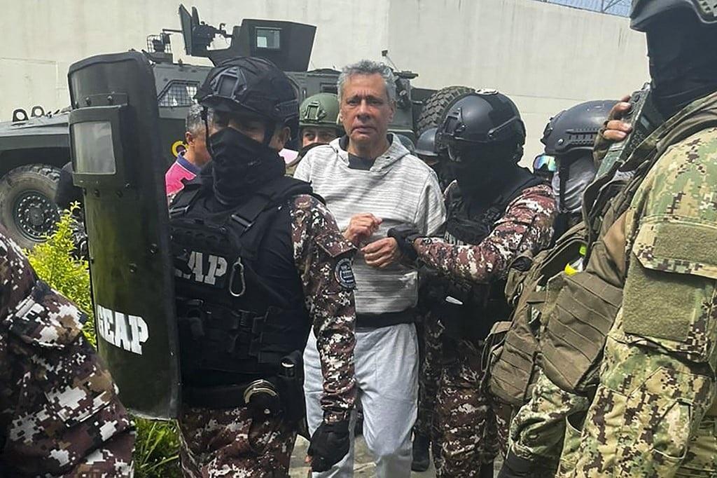 Invasão da Embaixada do México em Quito viola o Direito Internacional jornalggn.com.br/america-latina…