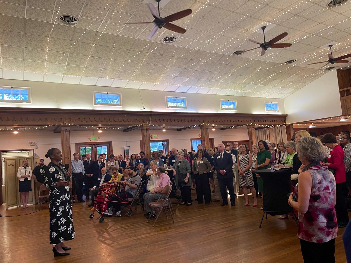 Thanks to the 200+ Marylanders who came out last night to support my campaign for the U.S. Senate in Montgomery County. I am so proud to have so many Marylanders from across the state on #TeamAlsobrooks. I’m extremely grateful to Senator Laphonza Butler, Senator Chris Van Hollen,…