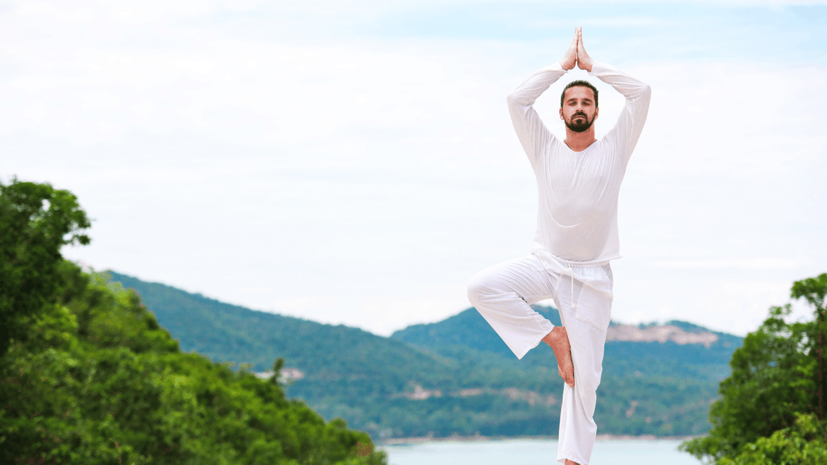 '🙏 Let the practice of yoga be your gateway to spiritual awakening and self-realization. Unite body, mind, and soul on the mat. #Yoga #SpiritualPractice #SelfRealization #RiseSpirituality'