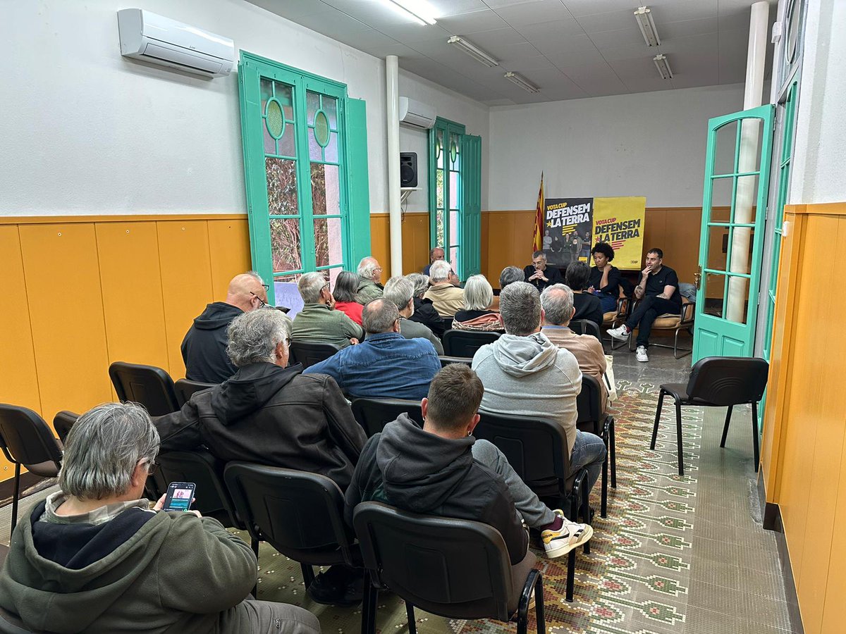 Avui @cupnacional #DefensemLaTerra a #PremiàDeMar amb David Caño, Pat Sillah i Jesús Sánchez-Marín

➡️ Defensar drets classe treballadora
➡️ No trinxar-la
➡️ Defensar la gent: ser antiracista, feminista i ecologista
➡️ Defensar la llengua
➡️ Per uns Països Catalans lliures