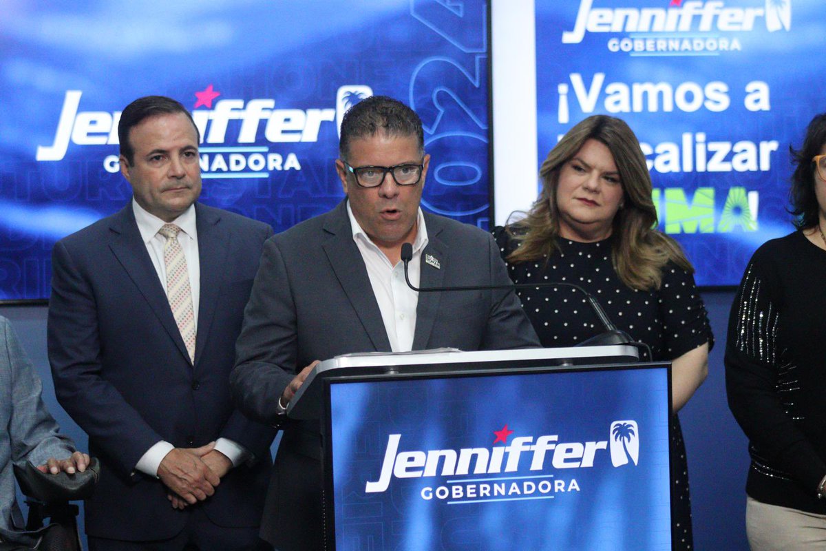 Participando de la conferencia de prensa de la próxima Gobernadora de PR @Jenniffer junto al próximo Comisionado Residente @TodosConElmer y varios compañeros que aspiran a la legislatura. #TuVigilanteEnElSenado #SiempreFirme