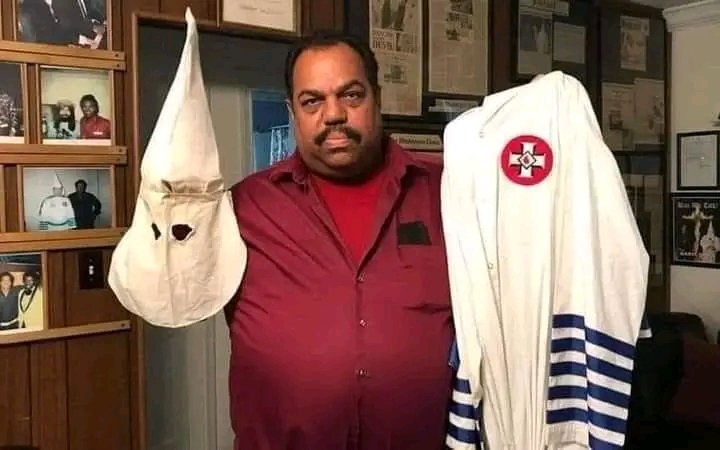 Daryl Davis was once an aspiring and successful musician. He had played with Chuck Berry, B.B. King, Jerry Lee Lewis, and Muddy Waters. However, his true claim to fame, the legacy he has forged came in a very different way. He went out of his way to befriend KKK Grand wizard,…