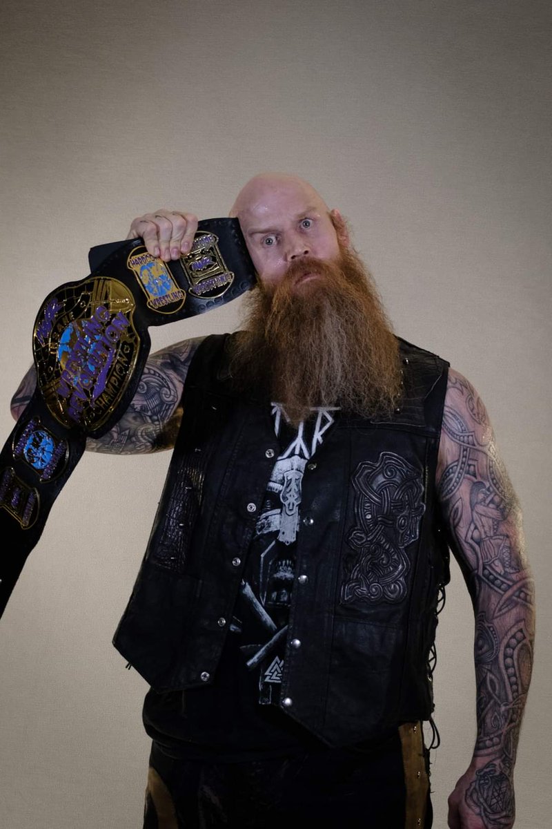 Former Insane Wrestling Revolution World Heavyweight Champion Erick Rowan has reportedly resigned with WWE! Such a great guy!  Congrats Erick! #iwr #worldchampion @ErickRedBeard