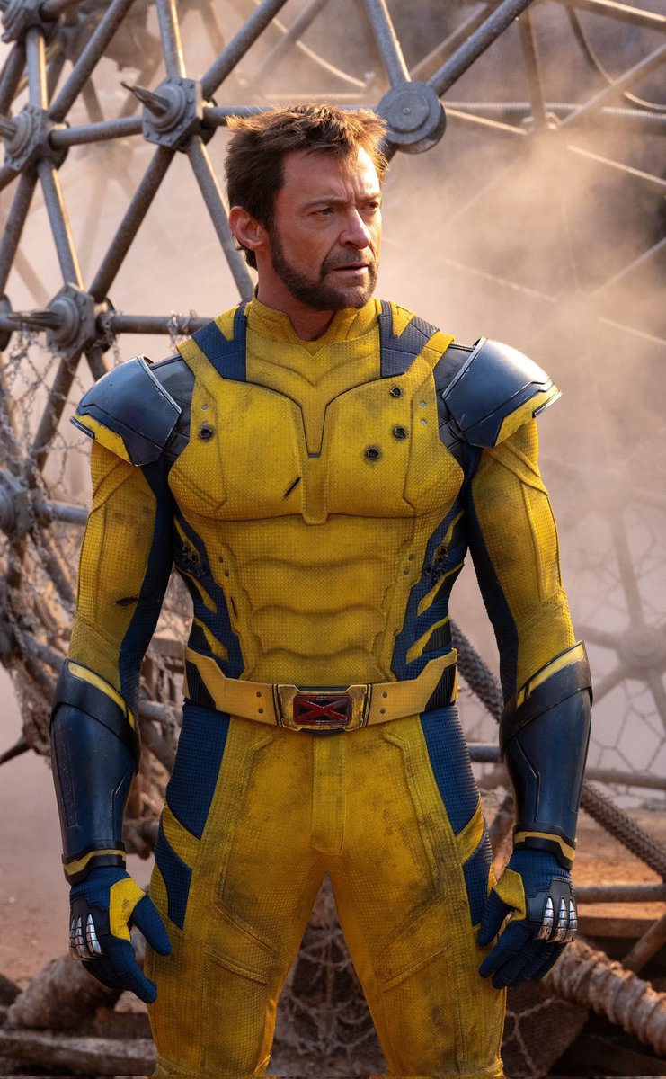Hugh Jackman on wearing the iconic Wolverine yellow suit for #DeadpoolAndWolverine 

'I was like, ‘How did we never do this?’ It looked so right, it felt so right. I was like, ‘That’s him'' 🟡

(via @empiremagazine)