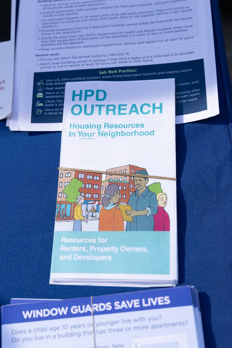 Join @NYCHousing in District 3 for direct access to housing professionals! HPD's staff will offer one-on-one consultations on various housing issues. Find HPD's mobile van at Clement Clarke Moore Park on May 9, 10am - 5pm, 10th Avenue between West 21st and West 22nd St.
