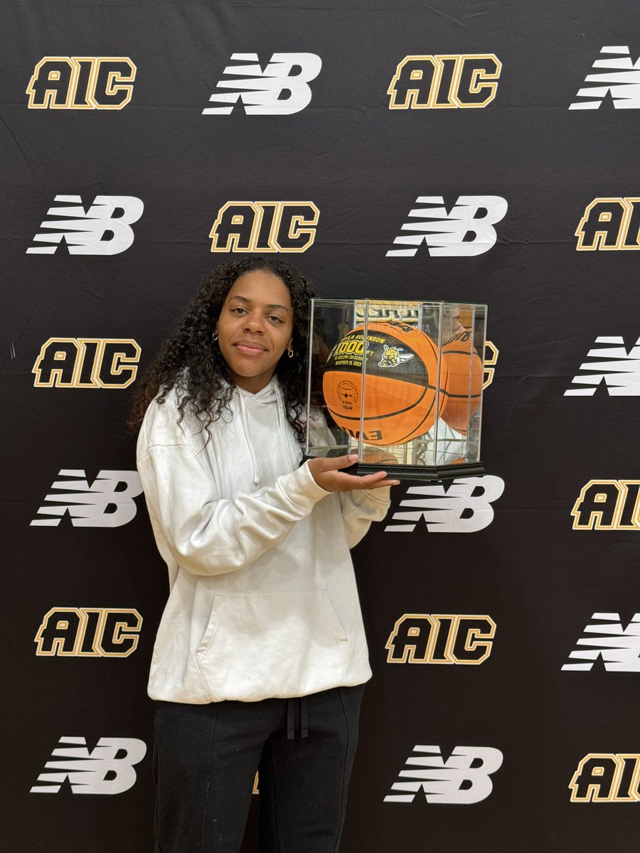 5 years of hard work payed off for our Graduate #️⃣0️⃣, Kayla Robinson, receiving her 1000th Point ball today! 

Our program and Butova Gymnasium (the floor especially) will never forget your dedication and success you brought to AIC! 🫶