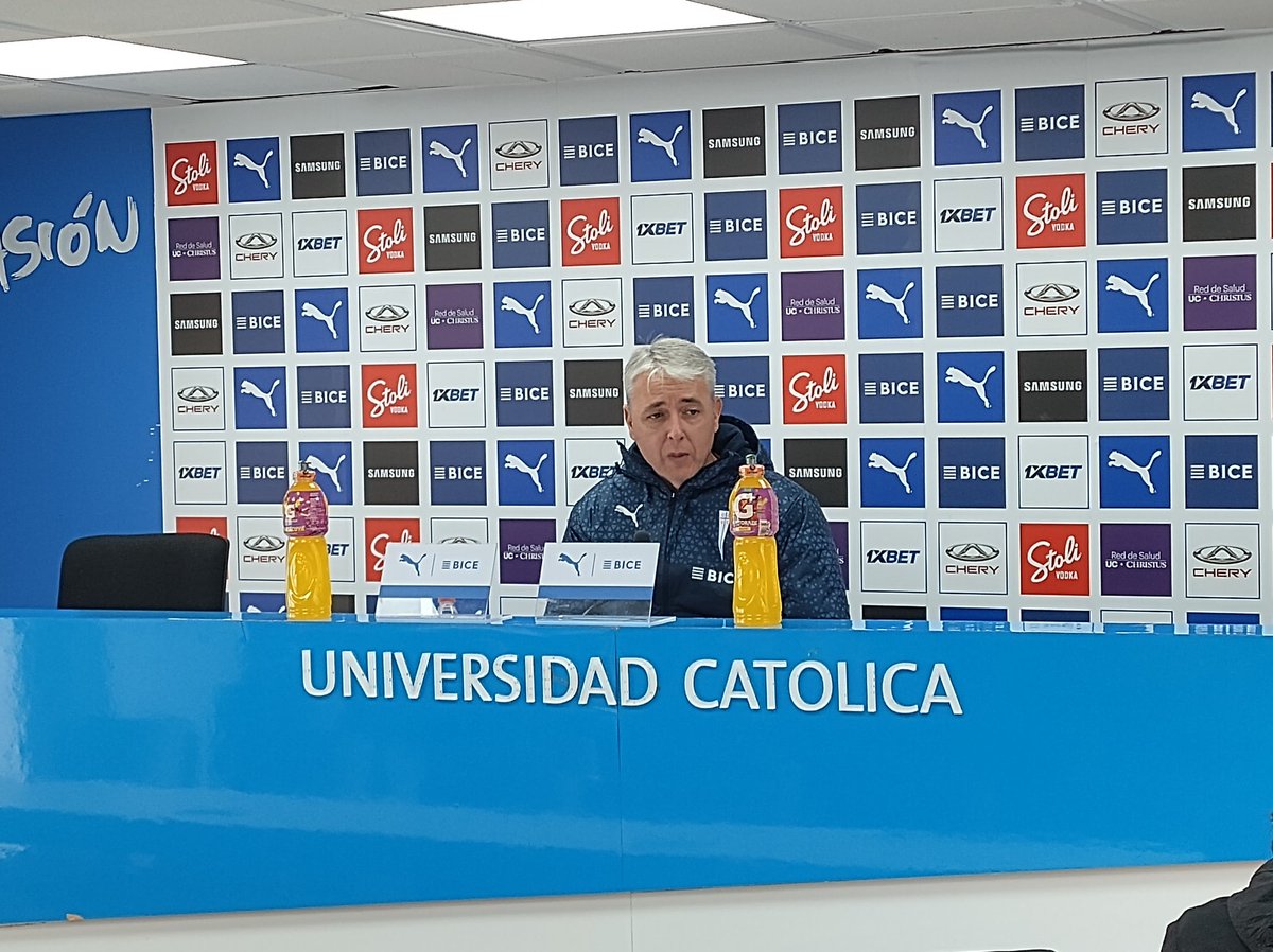 'Aquí no hay jugadores titulares ni suplentes (...) No es que yo no valore a Alexander Aravena. Para mí es un jugador importante como cualquier otro' - Tiago Nunes. #LosCruzados