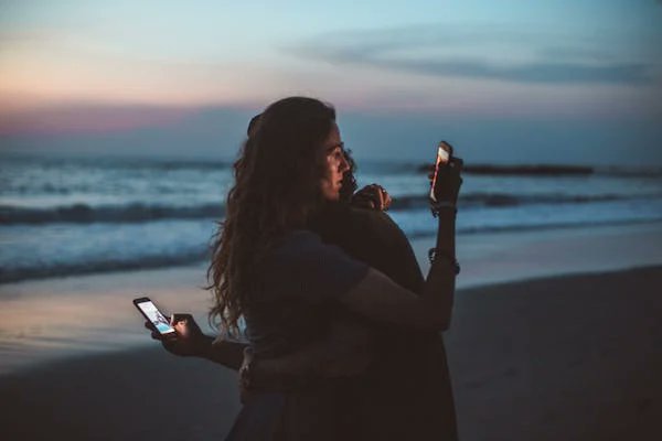 Emotionally distant beings is who we've evolved to be over the years !!!!!!!!!!!!!!! But what is this one unique thing on our phones that can't wait? Someone would rather hug while swiping their phones than stand the length of a healthy hug🥲🥲🥲🥲🥲