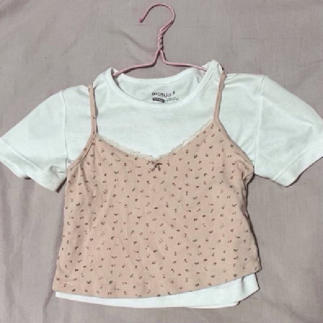 jaydatojan's tweet photo. เสื้อครอปโคตรนุ่ม yuedpao size s  100 รวมส่งค่า #ส่งต่อเสื้อผ้า #ส่ง��่อเสื้อผ้ามือสอง https://t.co/U0F4QRsIas