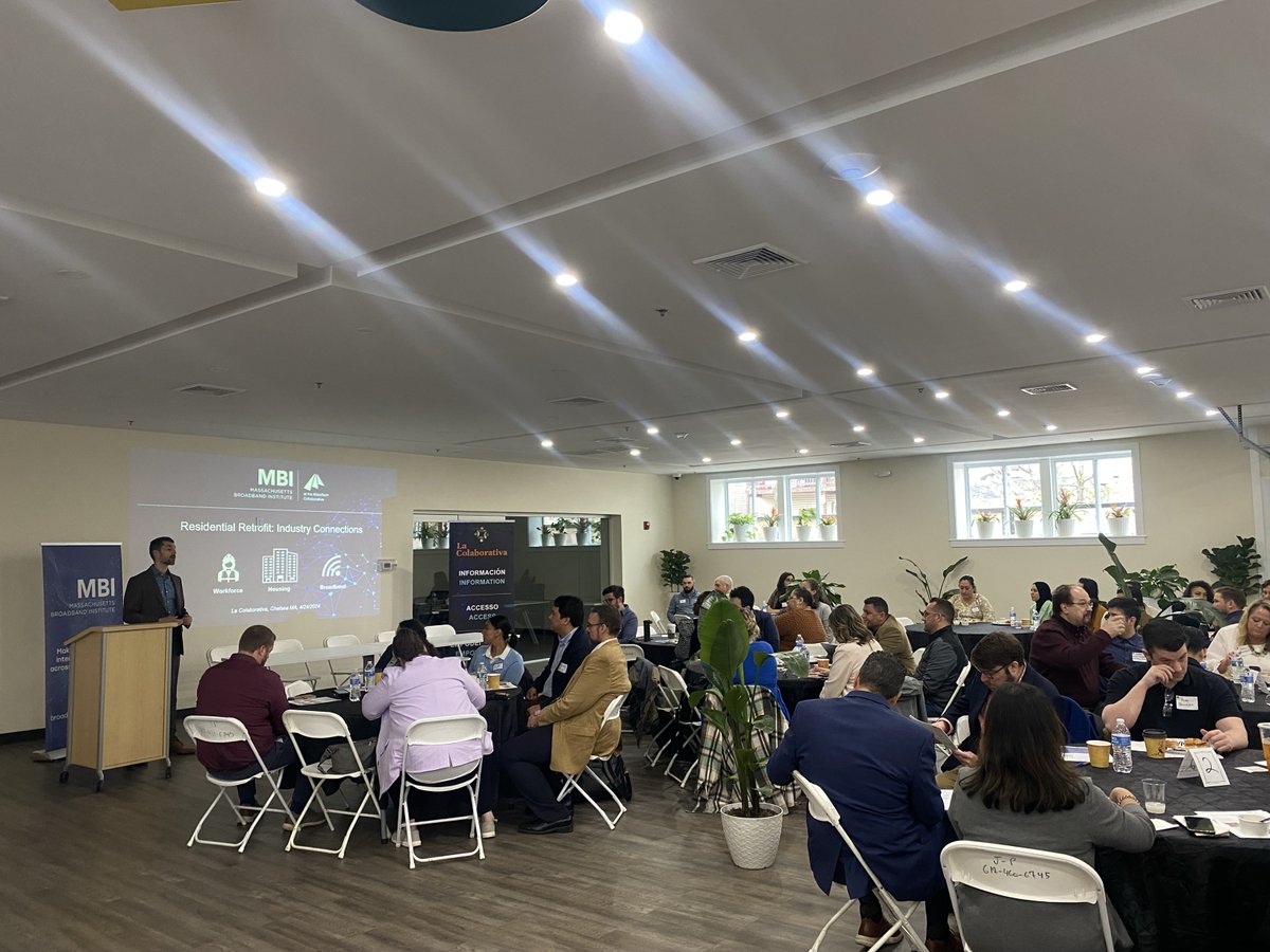 MBI's Residential Retrofit Program events connected housing operators, ISPs & workforce orgs to learn about boosting reliable, accessible MA broadband. Thank you @la_colaborativa & @TheTechFoundry for hosting. Learn more: broadband.masstech.org/retrofit.