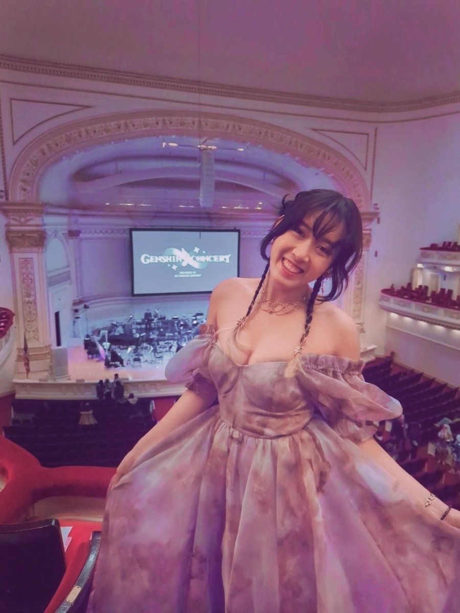 cintavu's tweet image. hi everyone! I&apos;m jacinta, a vietnamese american 3d environment artist at timberline studio and I love colors, silly guys and fun! #AAPIInGames