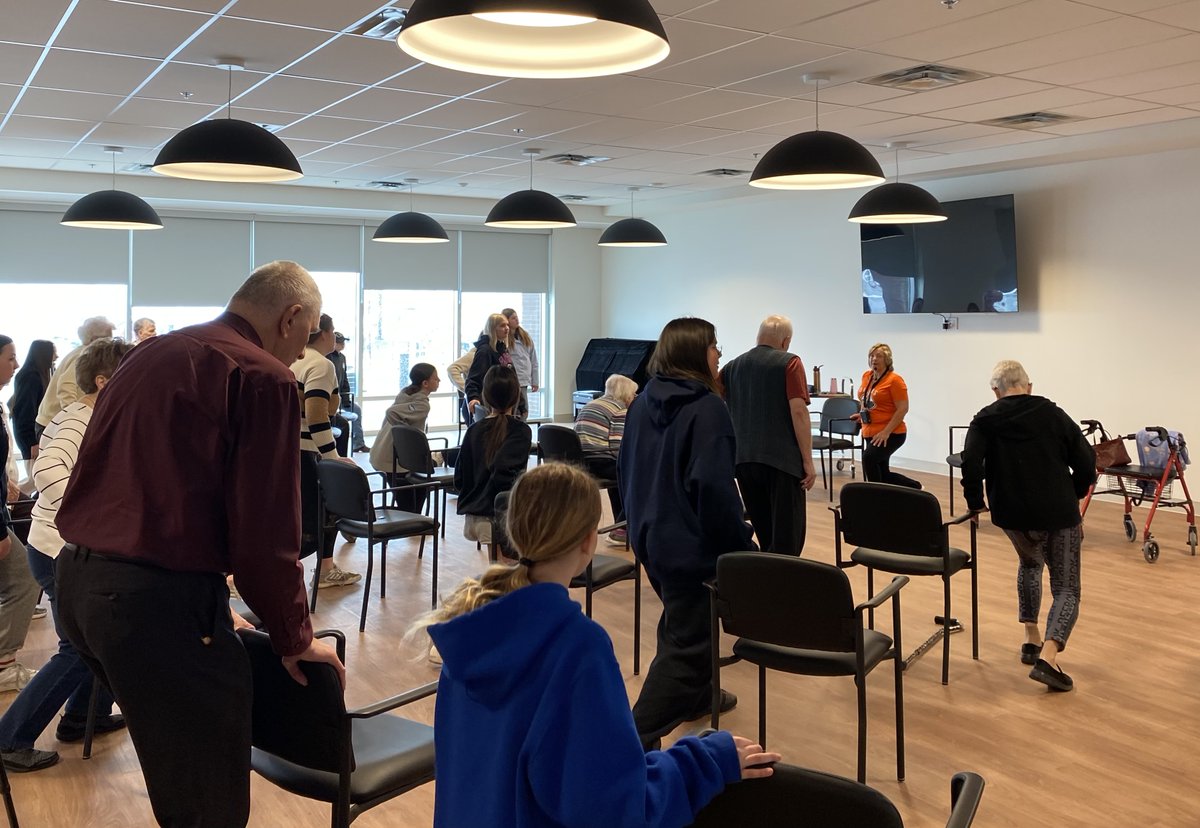 Residents had a wonderful visit with the Community Action Heroes from High Park earlier this week! We can't wait for your next visit!

#sprucegrove #sprucegroveseniors #sprucegrovecommunity #seniorhousing #independentliving #parklandcounty #parklandcountyseniors #fenwyckheights