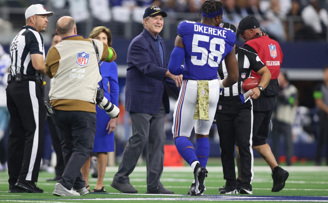 Intense NFL action as the New York Giants clash with the Dallas Cowboys at AT&T Stadium! Highlights from Nov 12, 2023.  #NYGiants #DallasCowboys #NFL2023