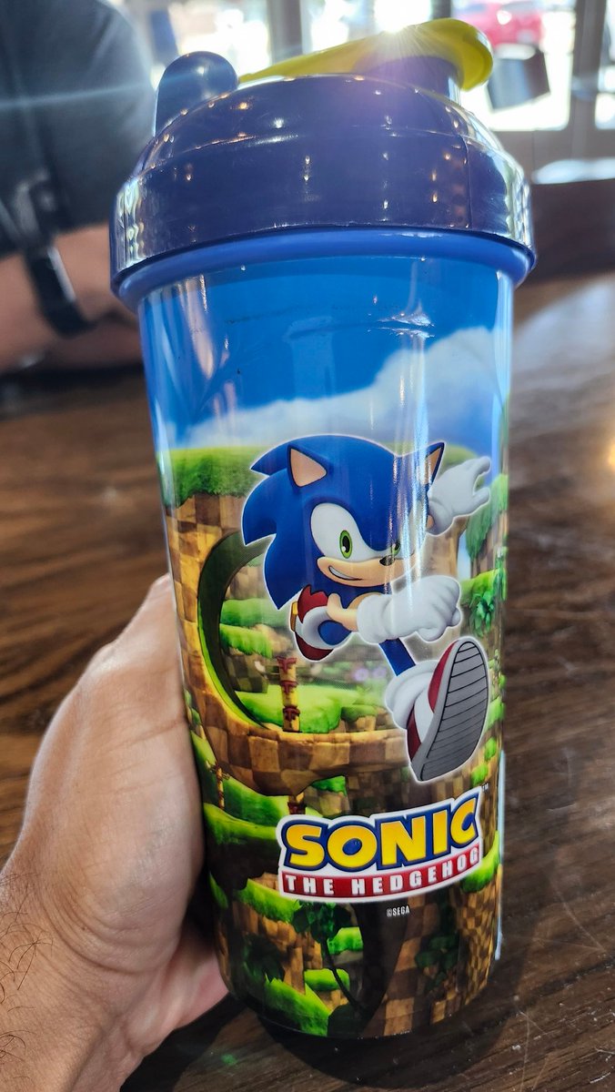 Break time with sonic 
#gfuel