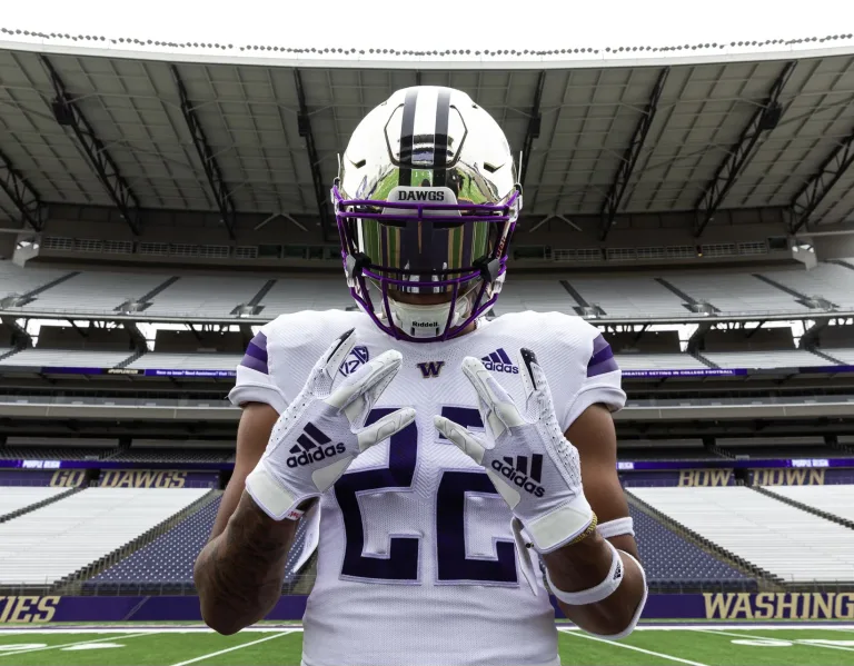 Washington linebacker Jordan Whitney has entered the transfer portal, <a href="/On3sports/">On3</a> has learned. 

on3.com/transfer-porta…