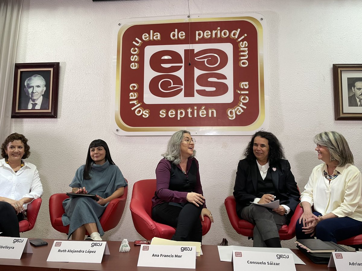 Todo listo para iniciarla un dialogo cordial entre las representantes de cultura de los aspirantes a la Presidencia de nuestro país. No te lo pierdas youtube.com/watch?v=Hvm2uw…