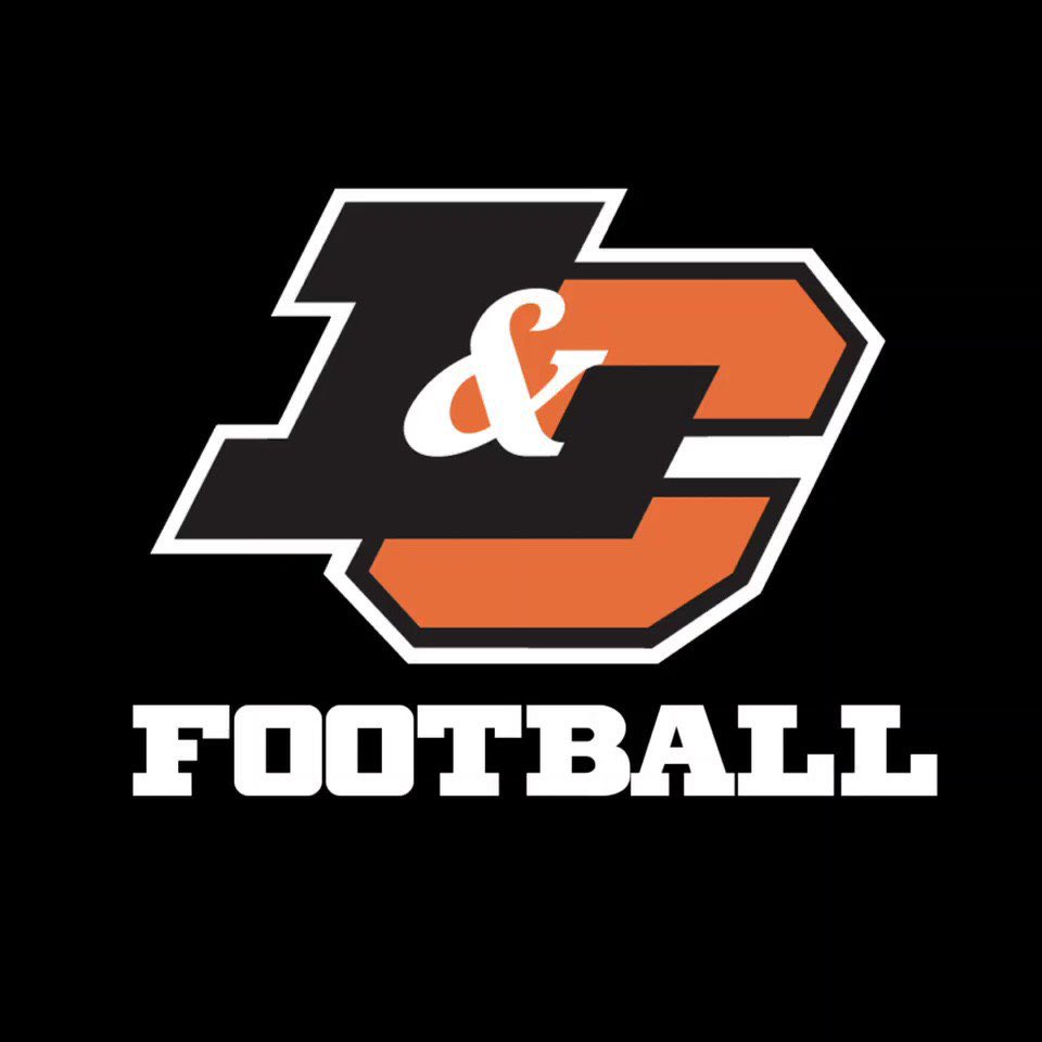 Thank you @JoeBushman5 from Lewis and Clark for visiting me at school and officially offering me‼️ #poundtherock
@BrandonHuffman @PGregorian @GregBiggins @RTS_9 @87Bobbyg @westcoastpreps_ @SacBee_JoeD